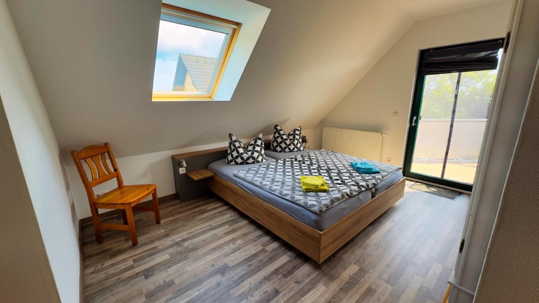 Ferienhaus Zum Findling Гёрен Экстерьер фото